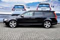 Volvo V70 - 2.0 R-Design Clima | Cruise | Leder | Parkeer sensoren | Roofrail - 1 - Thumbnail