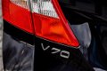 Volvo V70 - 2.0 R-Design Clima | Cruise | Leder | Parkeer sensoren | Roofrail - 1 - Thumbnail