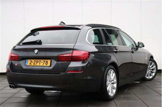 BMW 5-serie Touring - 520d High Exe | LUCHTVERING | NAVI | LEDER | HEAD-UP | SCHUIFDAK | CRUISE | CL - 1