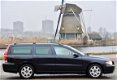 Volvo V70 - 2.5T Kinetic Dealer auto, Automaat, inclusief BTW - 1 - Thumbnail