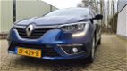 Renault Mégane Estate - TCe 115 Limited Inclusief rijklaarpakket twv € 695, - 1 - Thumbnail