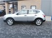 Nissan Qashqai - 1.6 Visia trekhaak-parkeersensoren-nette dealer auto-cruisecontrol - 1 - Thumbnail