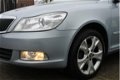 Skoda Octavia Combi - 1.2 TSI Elegance 125PK ECC Cruise PDC Trekhaak Nw.Staat - 1 - Thumbnail