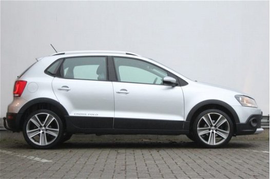 Volkswagen Polo - 1.2 TSI DSG Cross Navigatie | Climate contr. | Cruise contr. | Trekhaak | 17 inch - 1