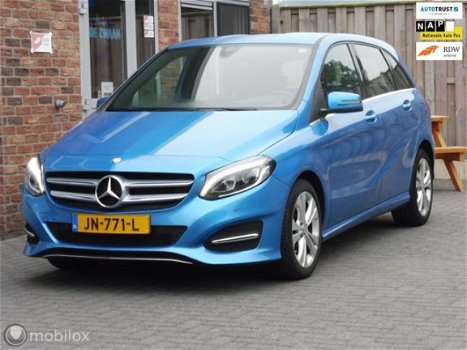 Mercedes-Benz B-klasse - 180 Ambition - 1