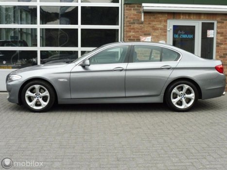 BMW 5-serie - - 520d Executive + AUTOMAAT, 18 INCH LMV, SPORTSTOELEN - 1