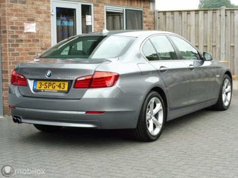 BMW 5-serie - - 520d Executive + AUTOMAAT, 18 INCH LMV, SPORTSTOELEN - 1