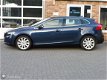 Volvo V40 - - 1.6 T3 Momentum TREKHAAK, PDC, 17 INCH - 1 - Thumbnail