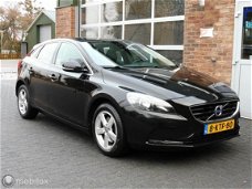 Volvo V40 - - 1.6 T3 Momentum 150 PK NAVI Half leder PDC LMV