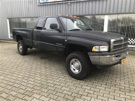 Dodge Ram 2500 - 4X4 Cummins V24 - 1