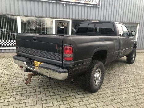 Dodge Ram 2500 - 4X4 Cummins V24 - 1