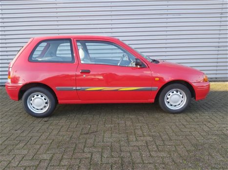 Toyota Starlet - 1.3 XLi Comfort - 1