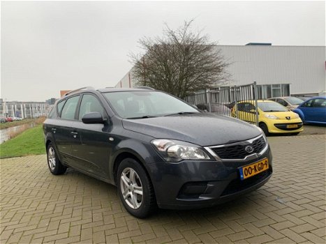 Kia Cee'd Sporty Wagon - 1.4 CVVT X-tra Airco Trekhaak 2009 - 1