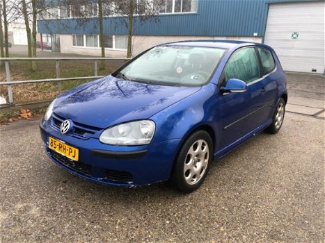 Volkswagen Golf - 1.6 FSI Turijn Motor defect HANDEL/EXPORT - 1