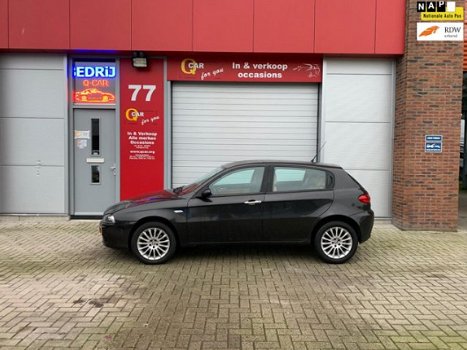 Alfa Romeo 147 - 1.9 JTD Collezione , NAP, VOL LEER - 1