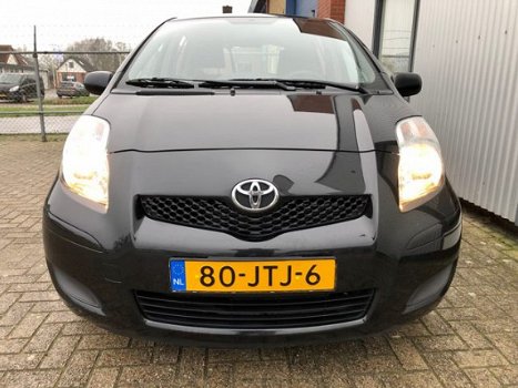 Toyota Yaris - 1.3 VVTi Comfort 5 deurs, airco - 1