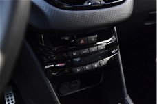 Peugeot 208 - GT-LINE 1.2 PURETECH 110PK 5D | NAVIGATIE | CAMERA