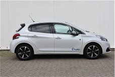 Peugeot 208 - TECH EDITION 1.2 PURETECH 110PK | NAVIGATIE