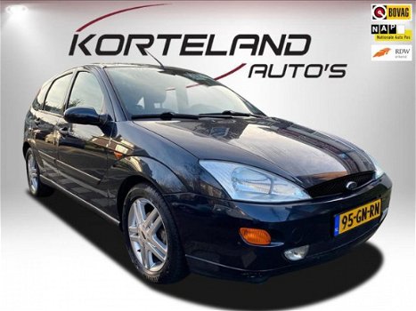 Ford Focus - 1.8-16V Collection - 1