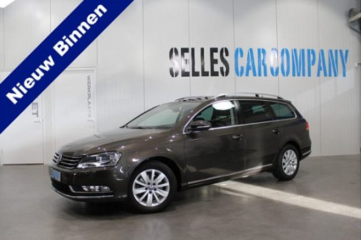 Volkswagen Passat Variant - 2.0 TDI Highline BlueMotion | Leder | Panoramadak | Stoelverwarming | Tr - 1