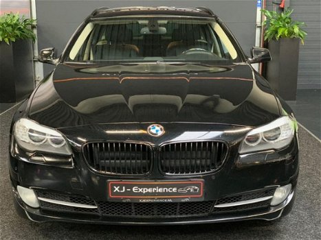 BMW 5-serie Touring - 525d High Executive NAVI LEER XENON LED - 1