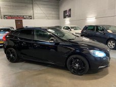 Volvo V40 - 2.0 D3 Momentum