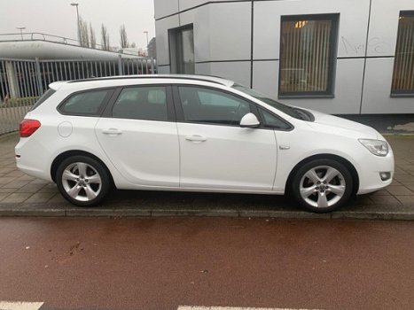 Opel Astra Sports Tourer - 1.3 CDTi S/S Business Edition NAp AIrco - 1