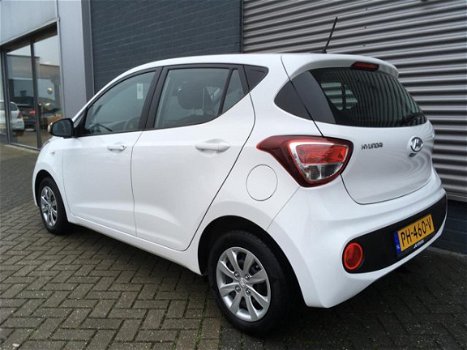 Hyundai i10 - 1.0i Go 2017 (Navi / Cruise / Climate / Bluetooth) - 1