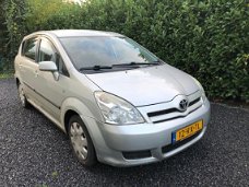 Toyota Corolla Verso - ; 2.2 D-4D