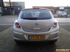 Opel Corsa - 1.4-16V / Airco / LMV / 3-drs