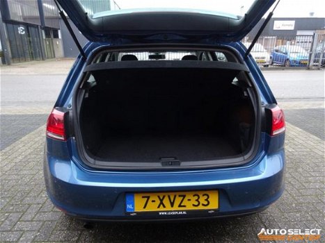 Volkswagen Golf - 1.6 TDI BlueMotion / Navigatie / PDC - 1