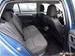 Volkswagen Golf - 1.6 TDI BlueMotion / Navigatie / PDC - 1 - Thumbnail