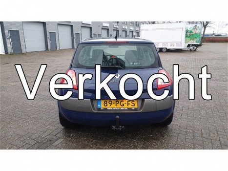 Renault Mégane - 1.6-16V Expression Comfort Goed rijdende en zeer nette Mégane Navi Airco Electr pak - 1