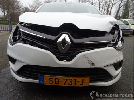 Renault Clio - 0.9 TCe Limited 66kw navi - 1