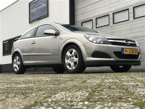 Opel Astra GTC - 1.4 Business Airco Cruise Zeer mooi - 1