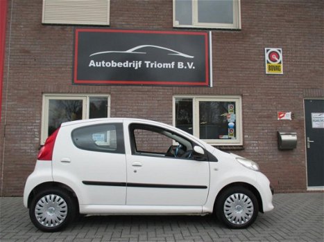 Peugeot 107 - 1.0-12V XS AIRCO-ELEK PAKKET-TOERENTELLER-5 DEUREN - 1