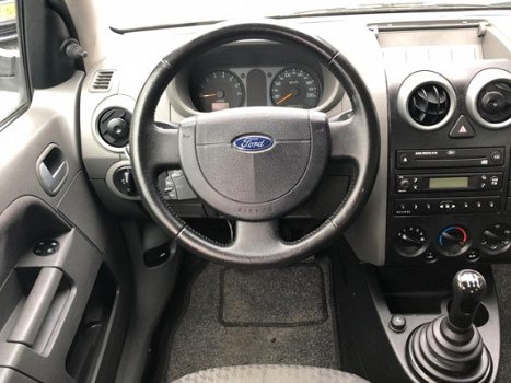 Ford Fusion - 1.6-16V Trend Nwe APK bij aflevering - 1