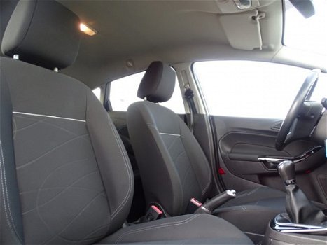 Ford Fiesta - 100PK 5D | Climate control | Parkeersensoren | Getint glas | Bluetooth - 1