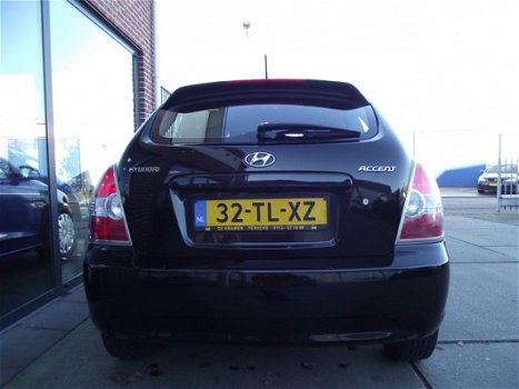 Hyundai Accent - 1.4i Dynamic First Edition - 1