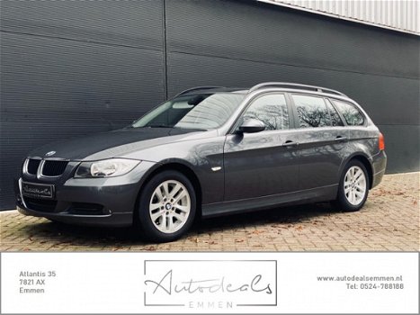 BMW 3-serie Touring - 318i High Executive PANORAMADAK navigatie LMV BOMVOL - 1