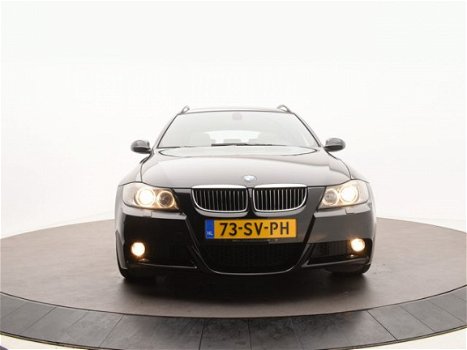 BMW 3-serie Touring - 325i M-pakket Panodak | Automaat | Vol opties | OrigNL | 18inch M-wielen | Top - 1