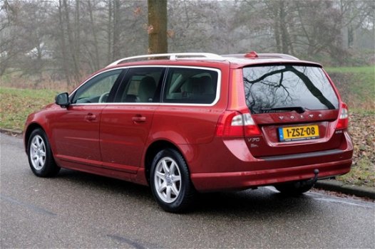 Volvo V70 - 2.0 T5 CNG Bi-Fuel Full Option - 1