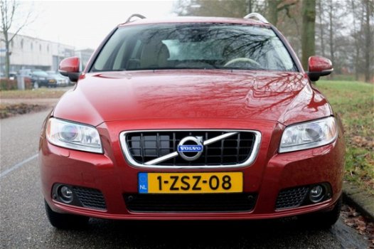 Volvo V70 - 2.0 T5 CNG Bi-Fuel Full Option - 1