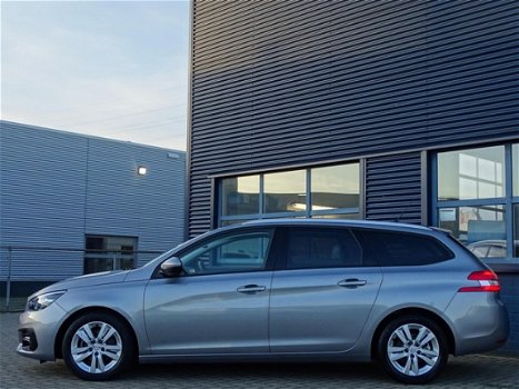 Peugeot 308 - 1.6 BLUEHDI 120PK BLUE LEASE EXECUTIVE, NAVIGATIE, BLUETOOTH, PANORAMADAK - 1