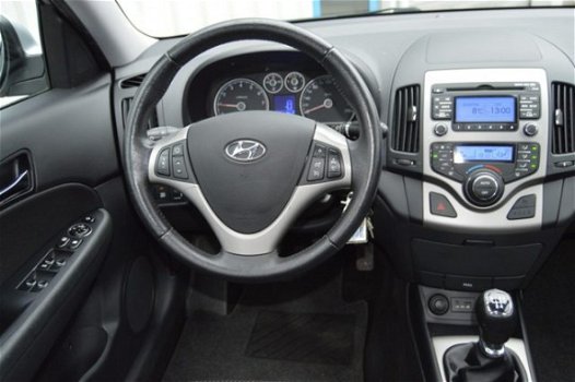 Hyundai i30 - automatische airco trekhaak full optie - 1