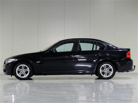 BMW 3-serie - 320i Executive *Klimaatreg*Parkeersens.*Trekhaak - 1