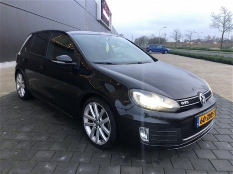 Volkswagen Golf - 2.0 GTD - 1