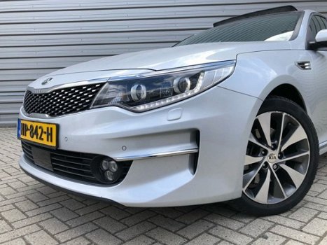 Kia Optima - 1.7 AUT Executive Pano Leder Xenon Navi Stoelverv. 360 - 1