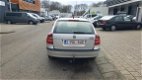 Skoda Octavia Combi - 1.6 Elegance - 1 - Thumbnail