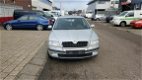 Skoda Octavia Combi - 1.6 Elegance - 1 - Thumbnail